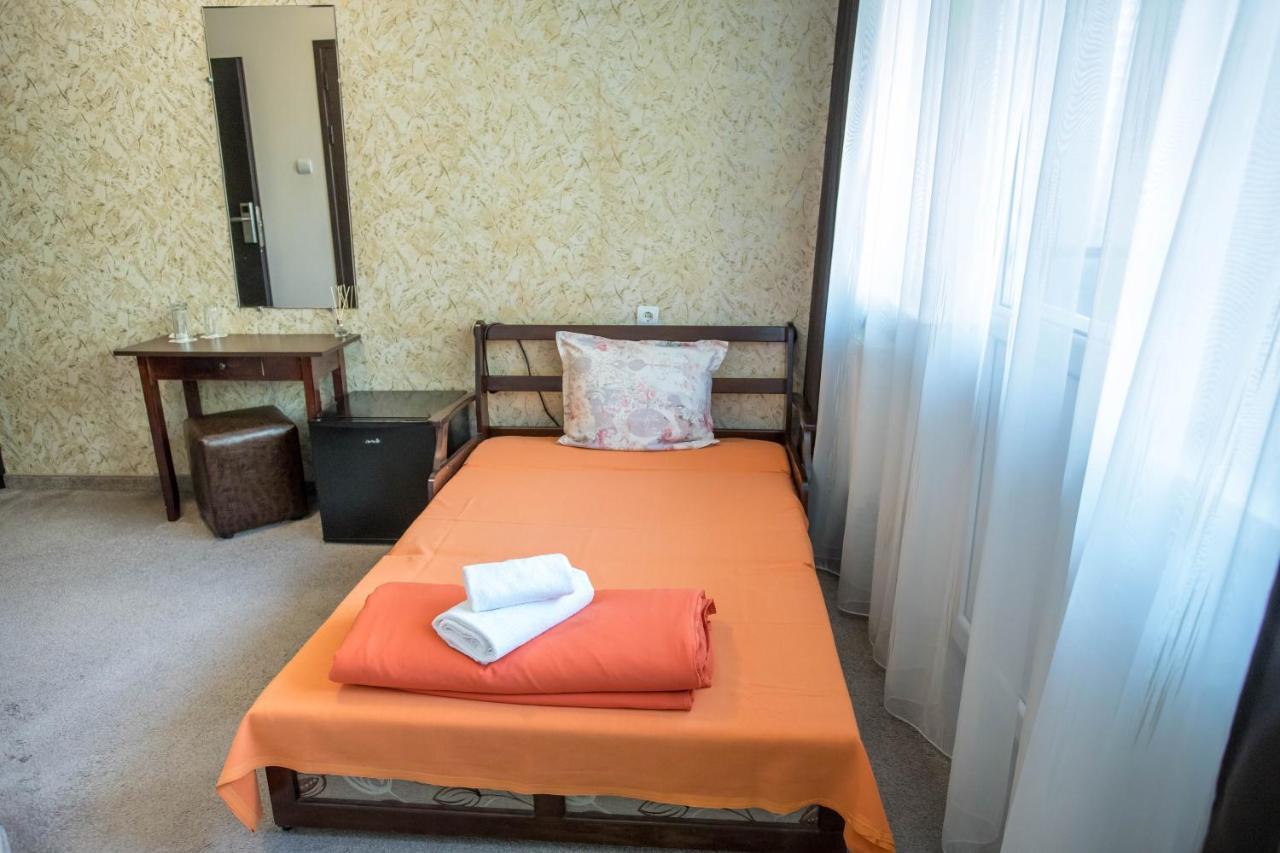 Park Hotel Ivailo Veliko Tarnovo Exterior foto