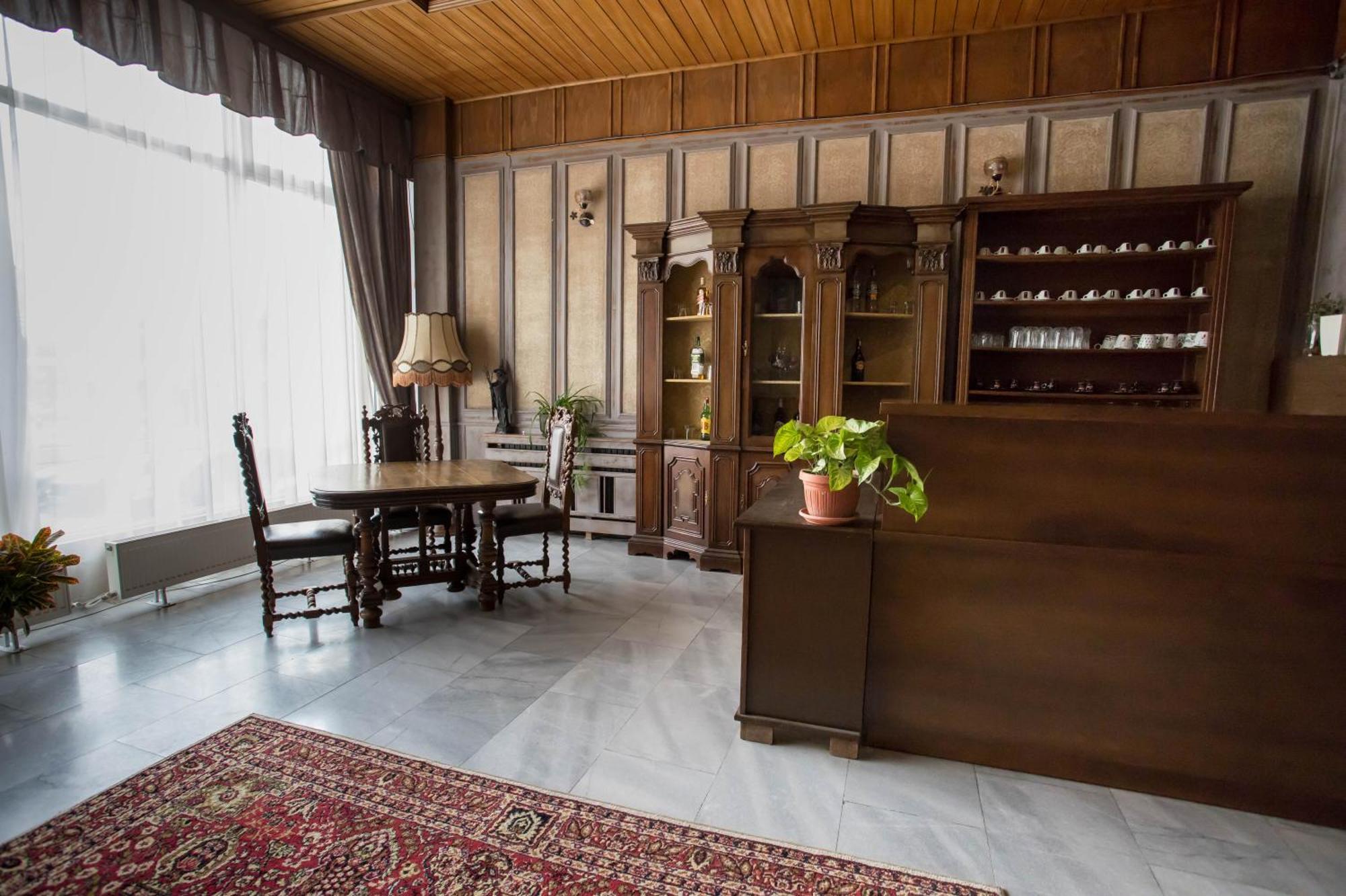 Park Hotel Ivailo Veliko Tarnovo Exterior foto