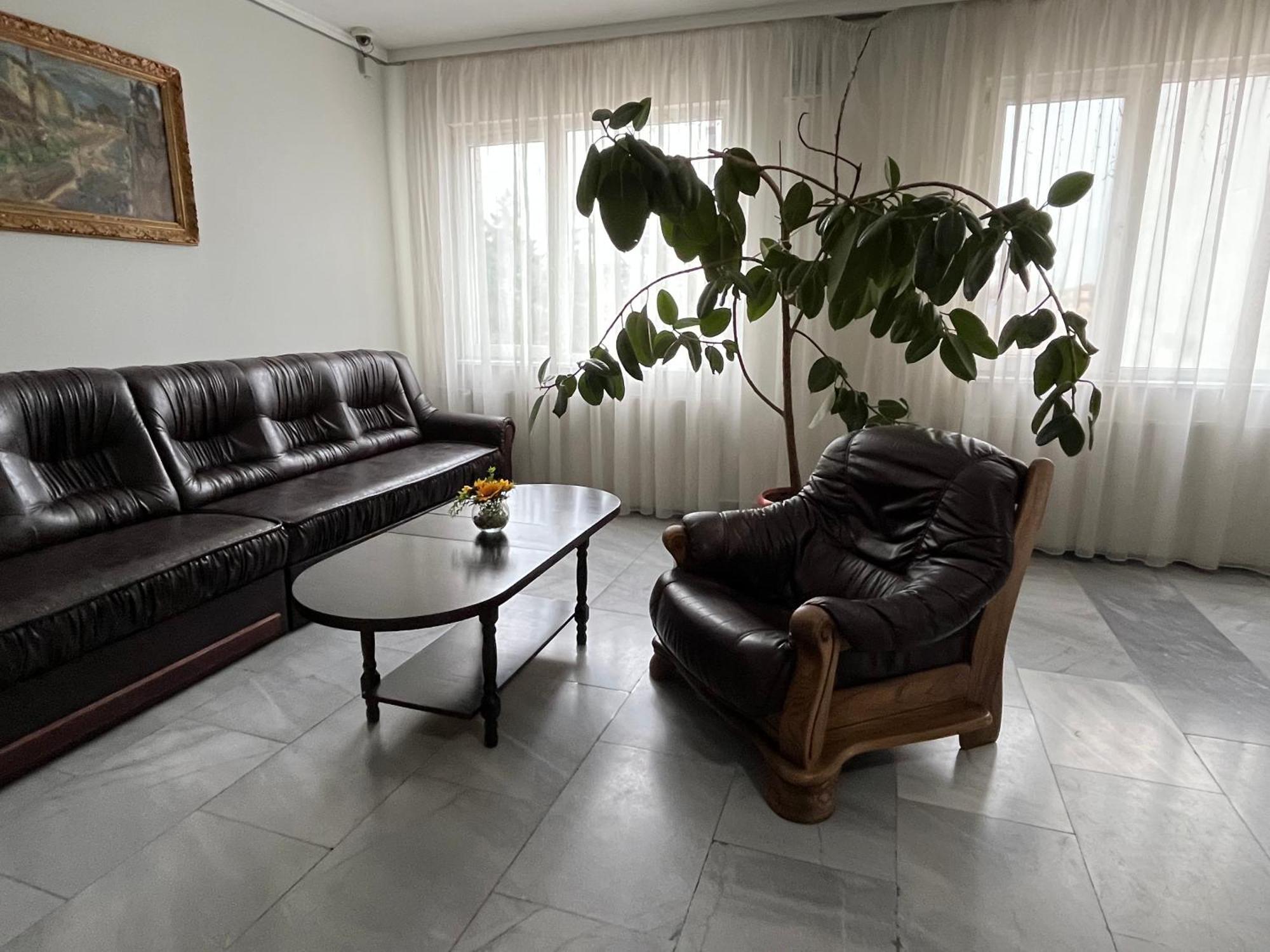 Park Hotel Ivailo Veliko Tarnovo Exterior foto