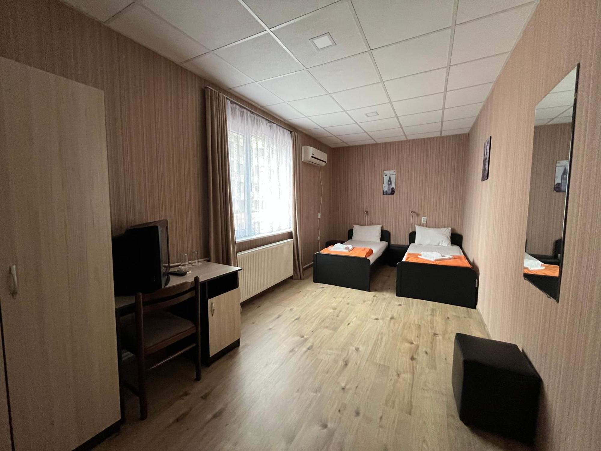 Park Hotel Ivailo Veliko Tarnovo Quarto foto