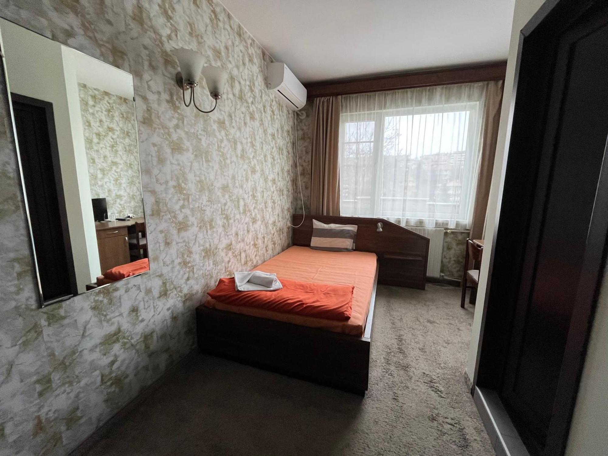 Park Hotel Ivailo Veliko Tarnovo Quarto foto